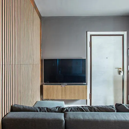 Apartamento - Old Town Terrace - 3 Min From And Station *