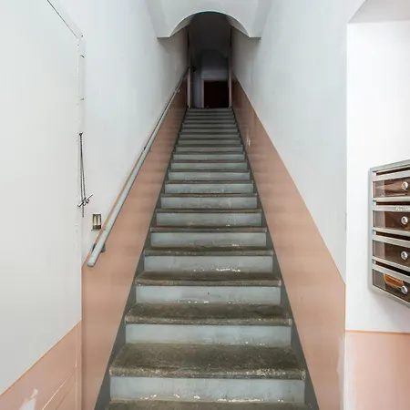 - Old Town Terrace - 3 Min From And Station Apartamento Lecco